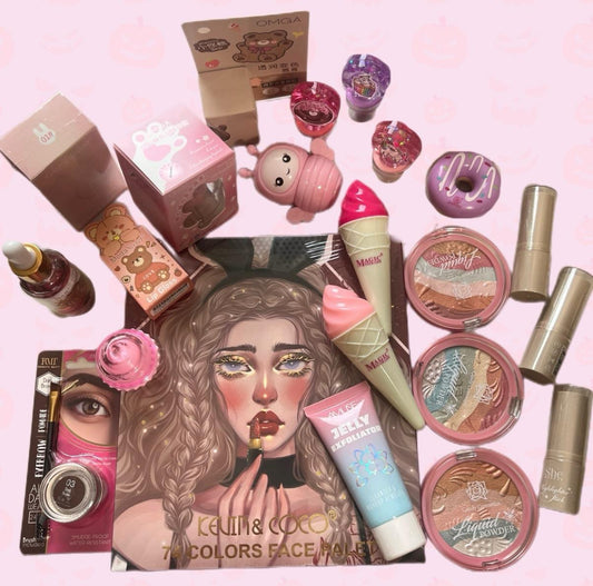 Accessories Deluxe Makeup & More Bundle!